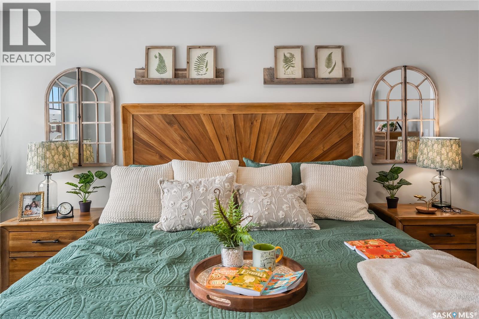 2994 Dumont Way, Regina, SK - Indoor Photo Showing Bedroom