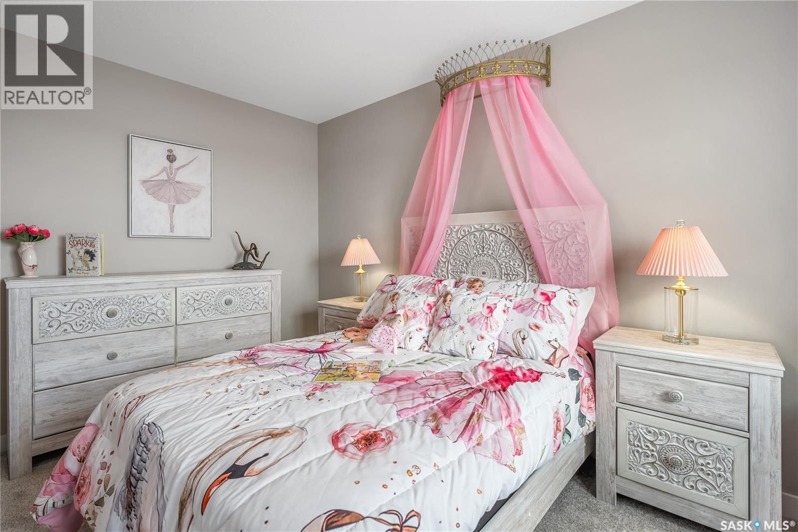 2994 Dumont Way, Regina, SK - Indoor Photo Showing Bedroom