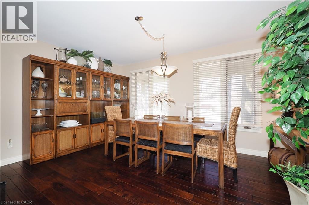 24 Primrose Path, Kitchener, ON - Indoor Photo Showing Dining Room