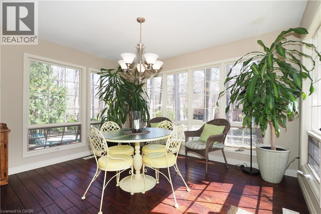 24 Primrose Path, Kitchener, ON - Indoor Photo Showing Dining Room