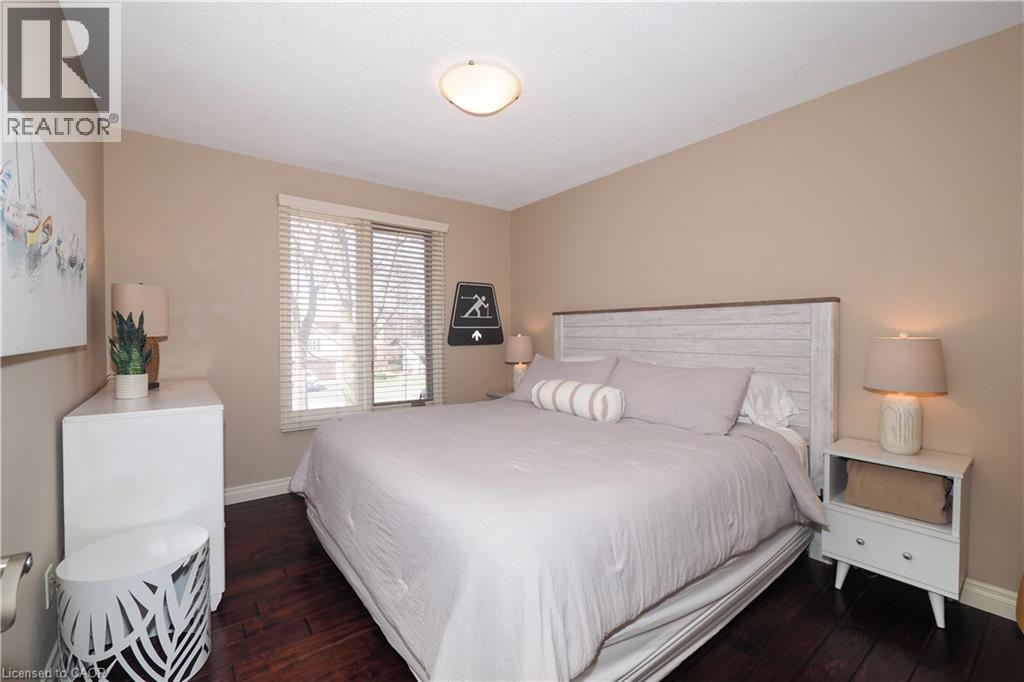 24 Primrose Path, Kitchener, ON - Indoor Photo Showing Bedroom