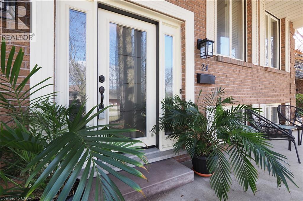 24 Primrose Path, Kitchener, ON - Outdoor