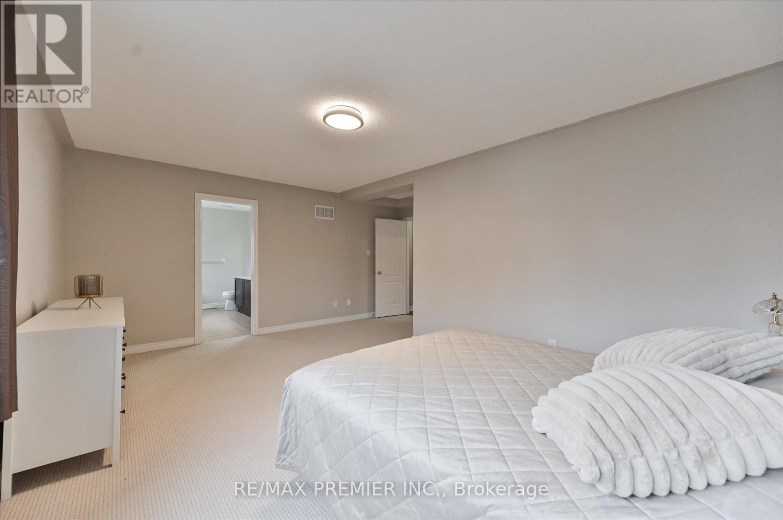 170 Ascalon Drive, Vaughan, ON - Indoor Photo Showing Bedroom