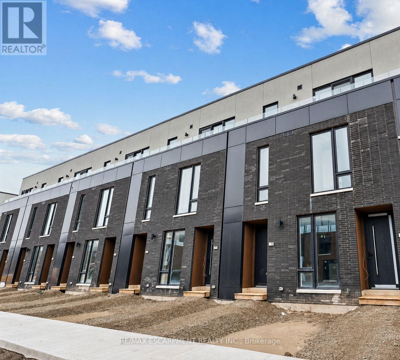 168 Everett Common, St. Catharines, ON - Outdoor