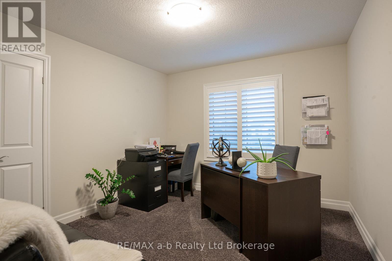 30 Brookside Lane, Tillsonburg, ON - Indoor Photo Showing Other Room