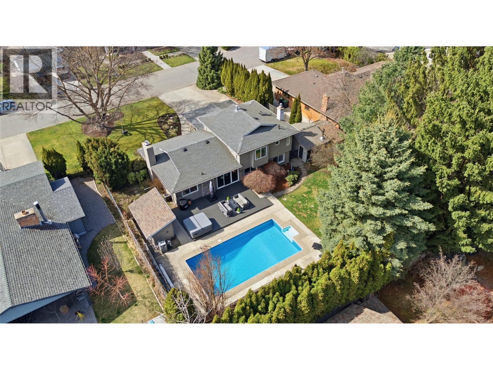 4337 Dunvegan Court, Kelowna, BC - Outdoor With In Ground Pool With View
