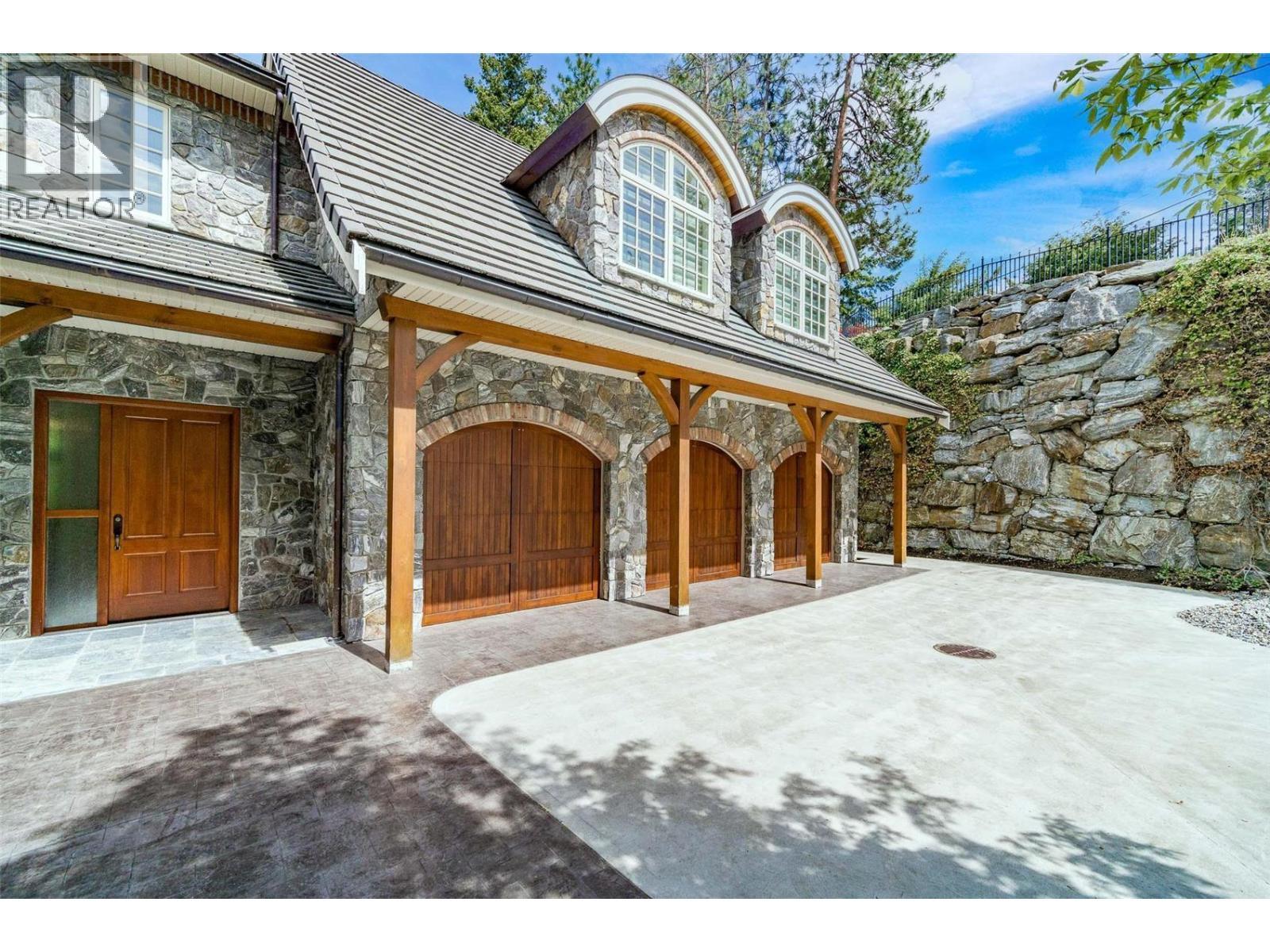 225 Swick Road, Kelowna, BC - Outdoor With Deck Patio Veranda