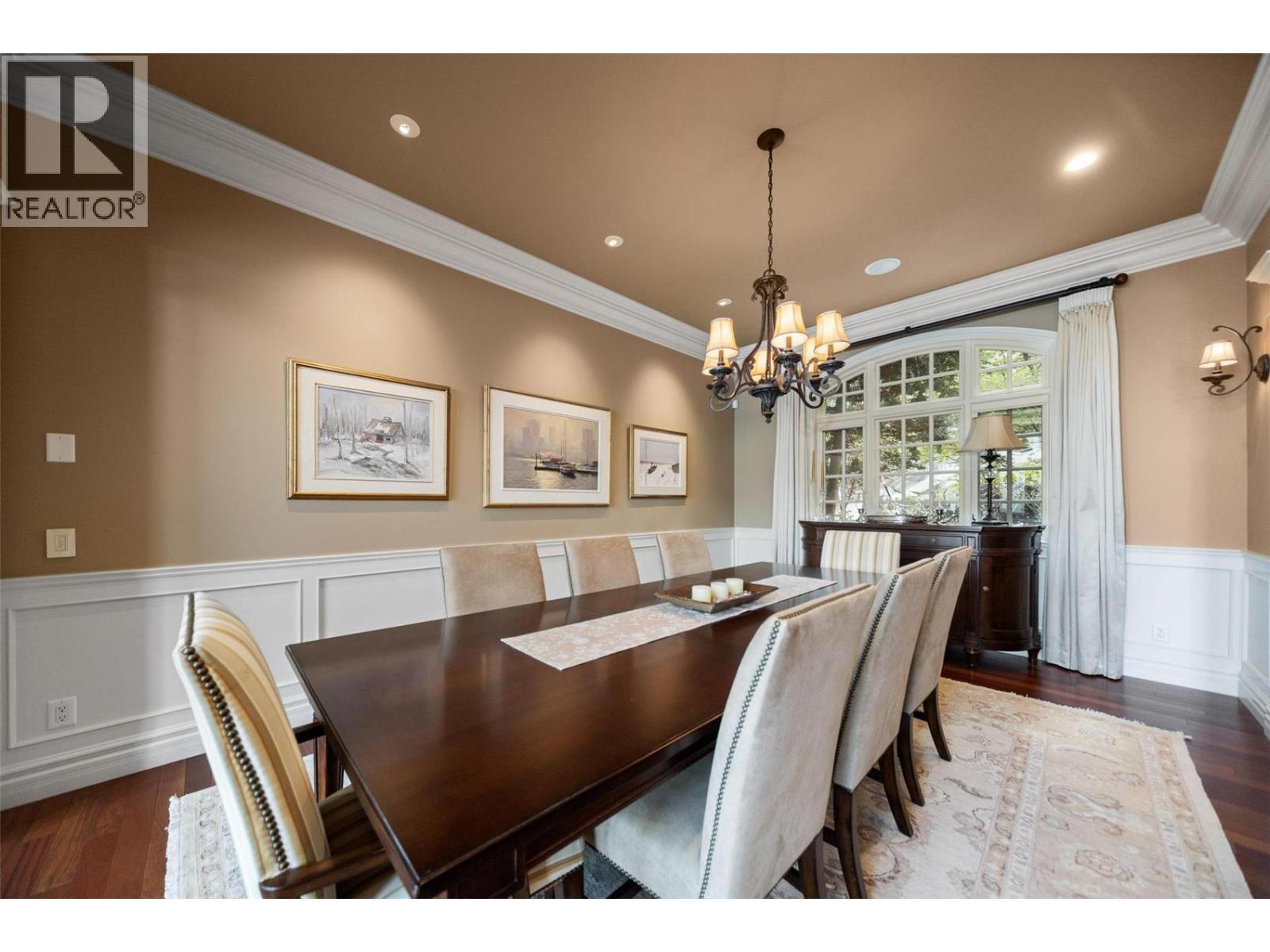 225 Swick Road, Kelowna, BC - Indoor Photo Showing Dining Room
