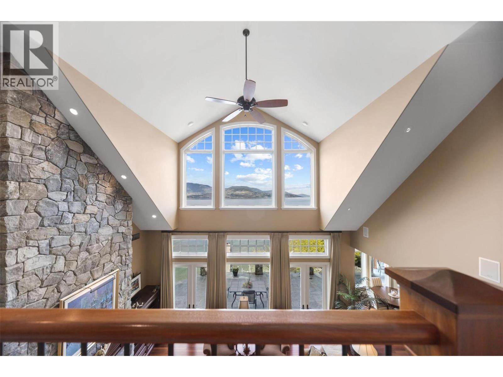 225 Swick Road, Kelowna, BC - Indoor Photo Showing Other Room