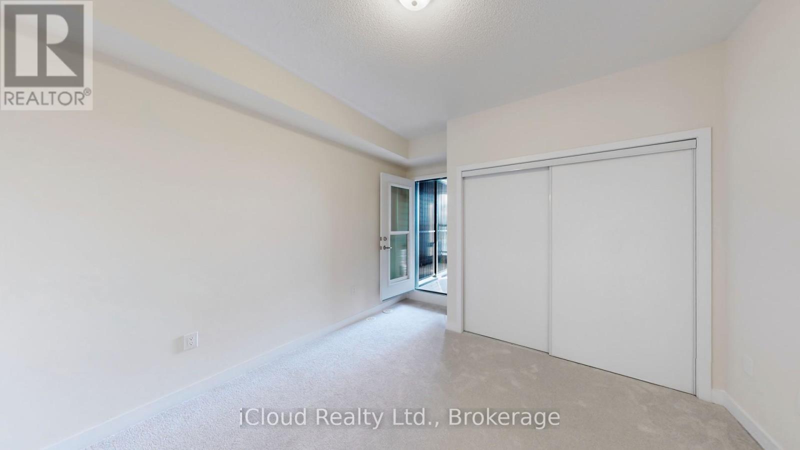 38 Dandara Gate, Vaughan, ON - Indoor Photo Showing Other Room