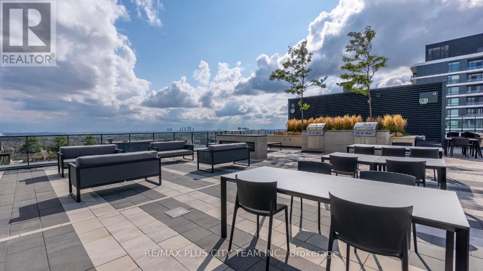 626 - 100 Eagle Rock Way, Vaughan, ON - Outdoor With Deck Patio Veranda