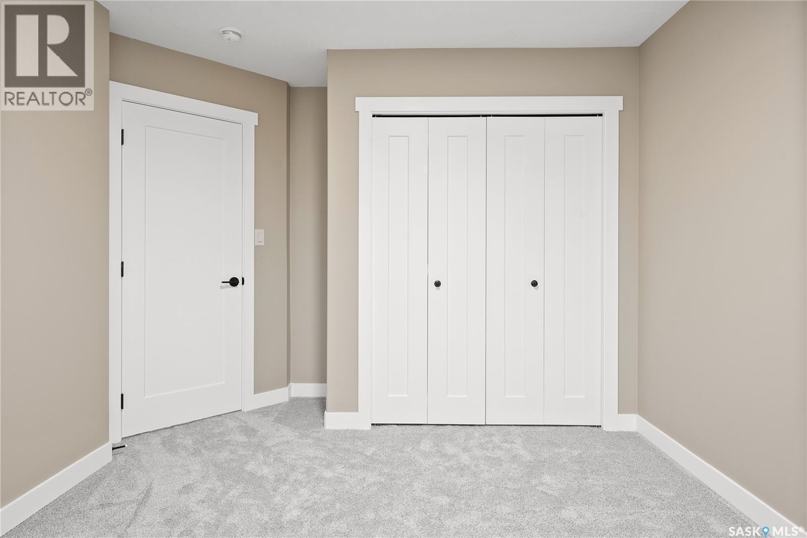 2942 Dumont Way, Regina, SK - Indoor