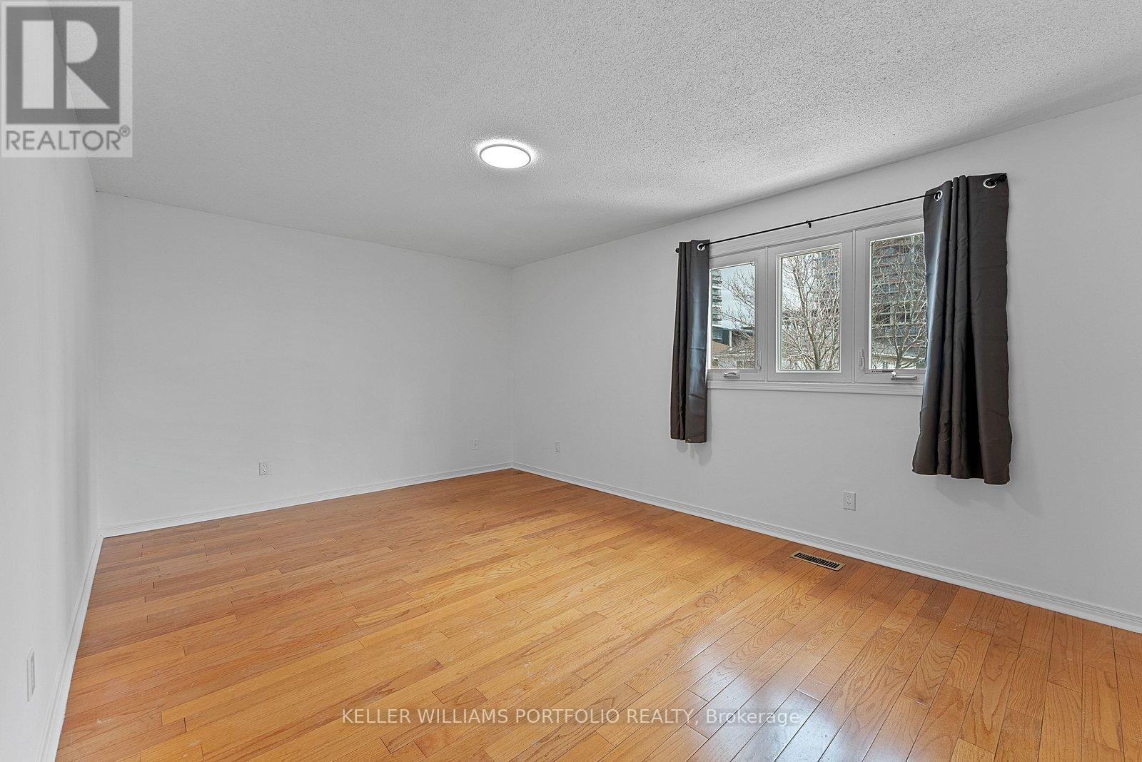 502 Turnbridge Road, Mississauga, ON - Indoor Photo Showing Other Room