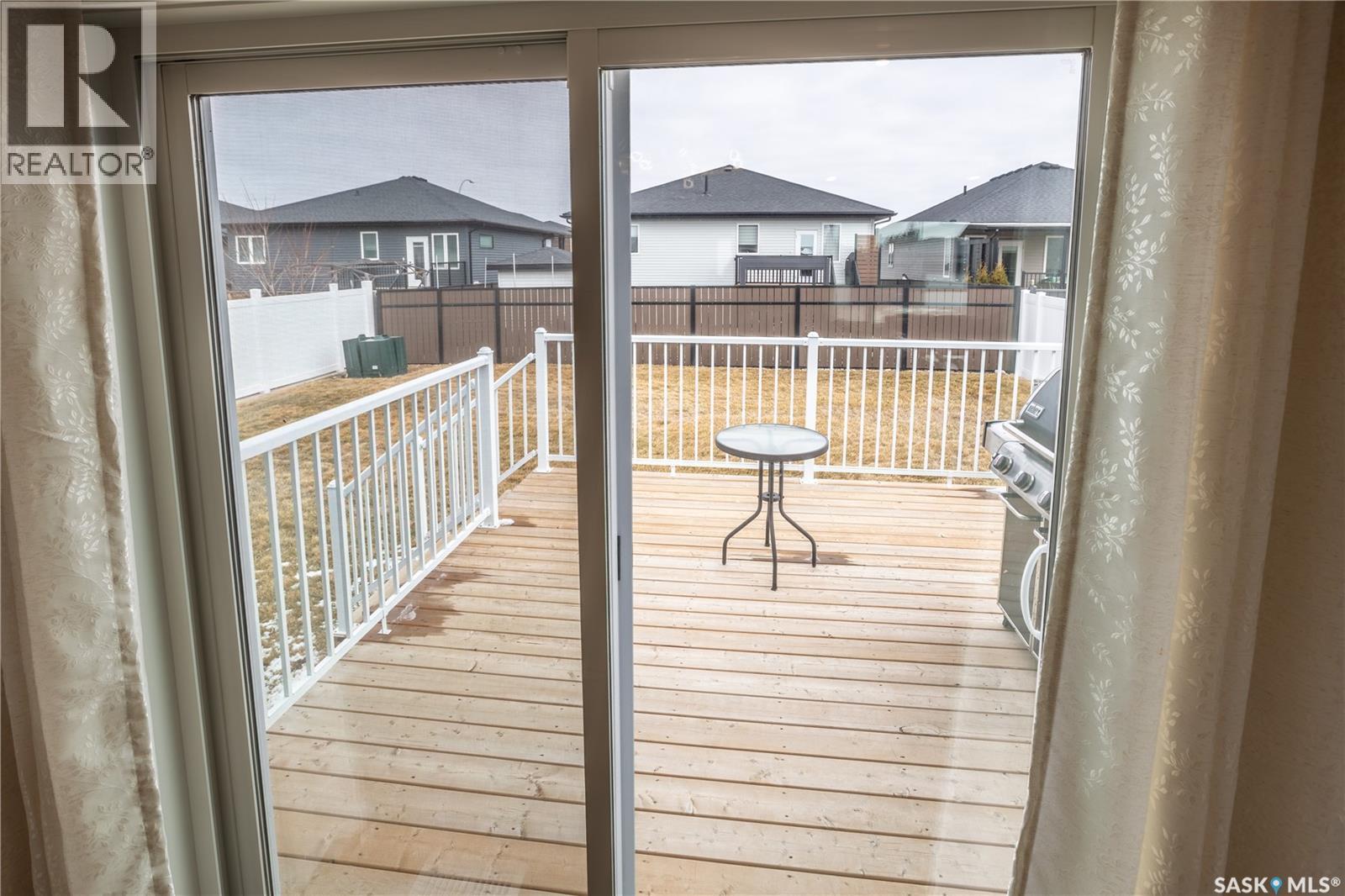 1002 Maplewood Drive, Moose Jaw, SK - Indoor Photo Showing Other Room