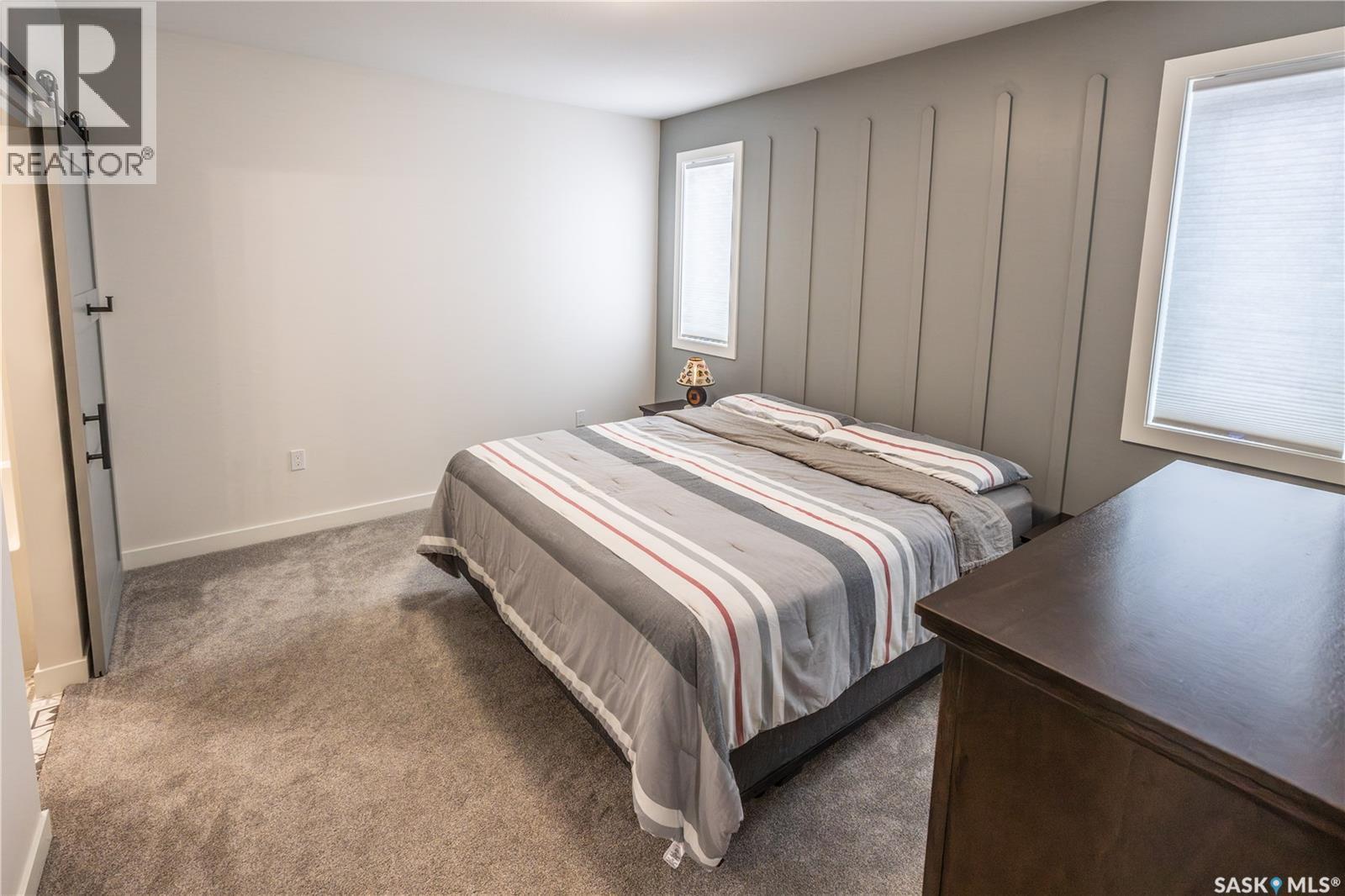 1002 Maplewood Drive, Moose Jaw, SK - Indoor Photo Showing Bedroom