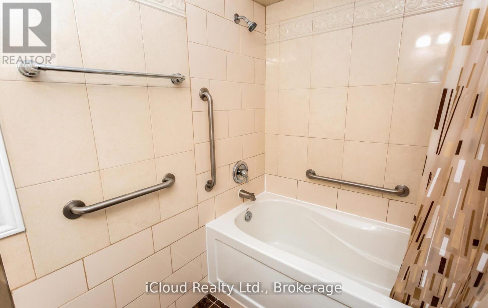 837 - 33 Harbour Square, Toronto, ON - Indoor Photo Showing Bathroom