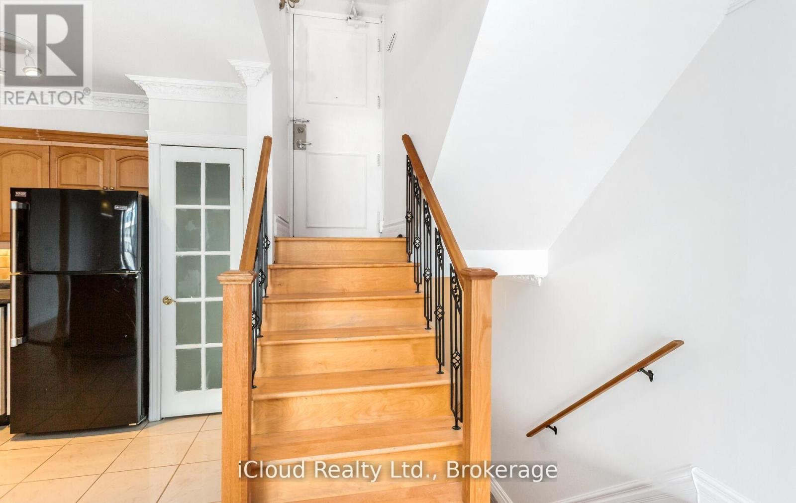 837 - 33 Harbour Square, Toronto, ON - Indoor Photo Showing Other Room