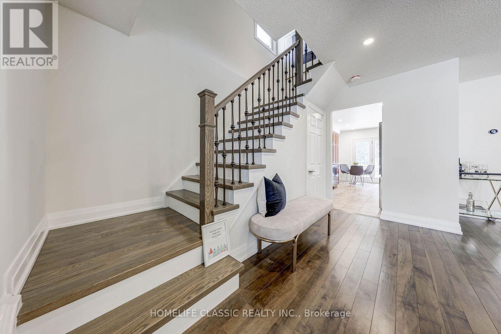 56 Gray Crescent, Richmond Hill, ON - Indoor Photo Showing Other Room