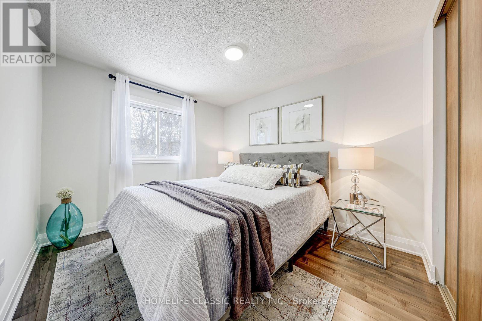 Bedroom # 2 - 56 Gray Crescent, Richmond Hill, ON - Indoor Photo Showing Bedroom
