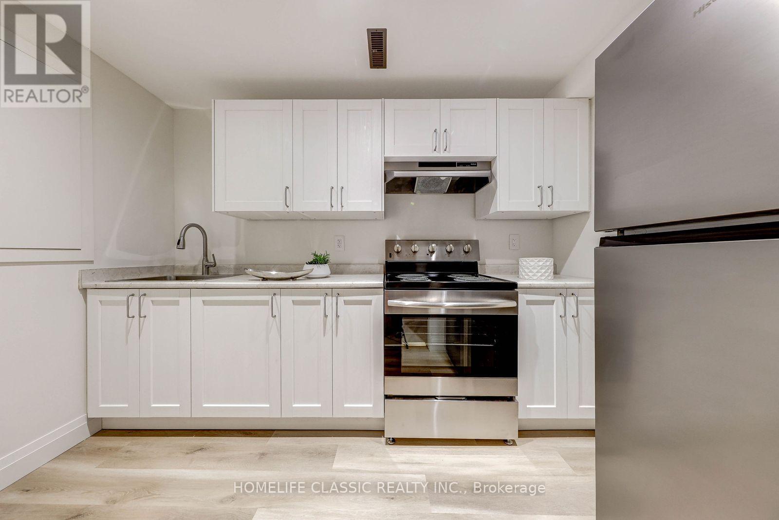 Basement Kitchen - 56 Gray Crescent, Richmond Hill, ON - Indoor Photo Showing Kitchen