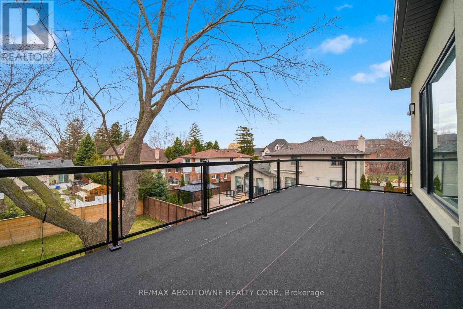 2556 Glengarry Road, Mississauga, ON - Outdoor With Balcony