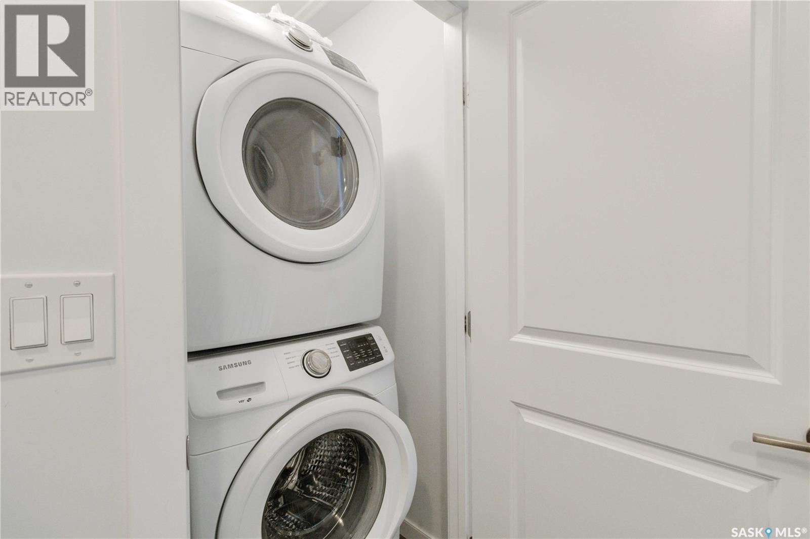 453 L Avenue S, Saskatoon, SK - Indoor Photo Showing Laundry Room