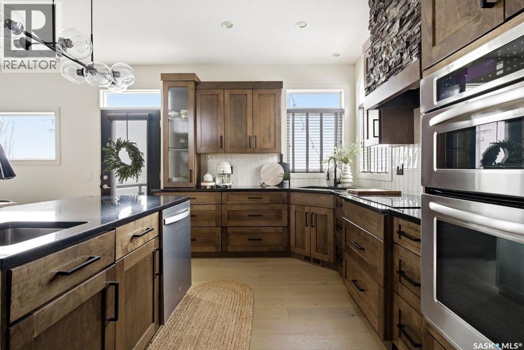 2722 Alfred Crescent, Regina, SK - Indoor Photo Showing Kitchen