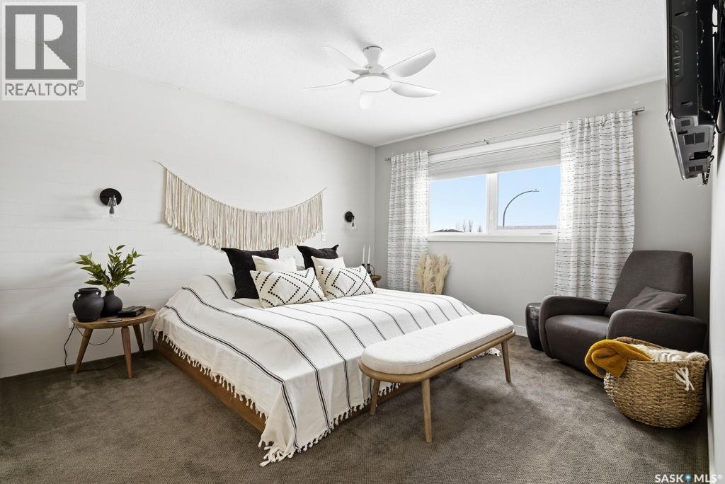 2722 Alfred Crescent, Regina, SK - Indoor Photo Showing Bedroom