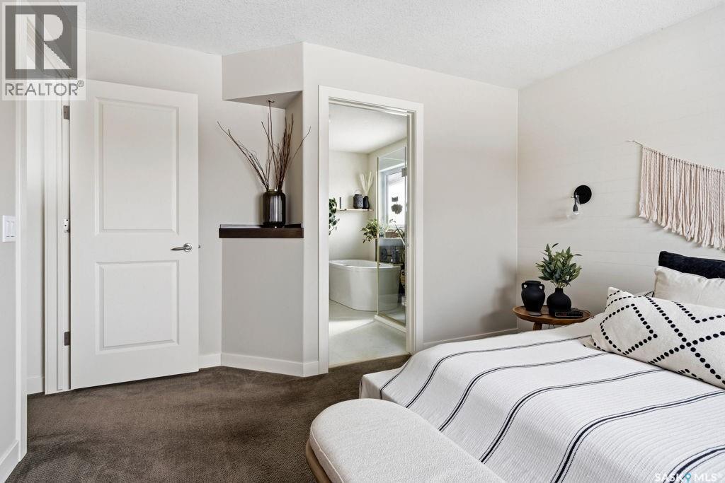 2722 Alfred Crescent, Regina, SK - Indoor Photo Showing Bedroom