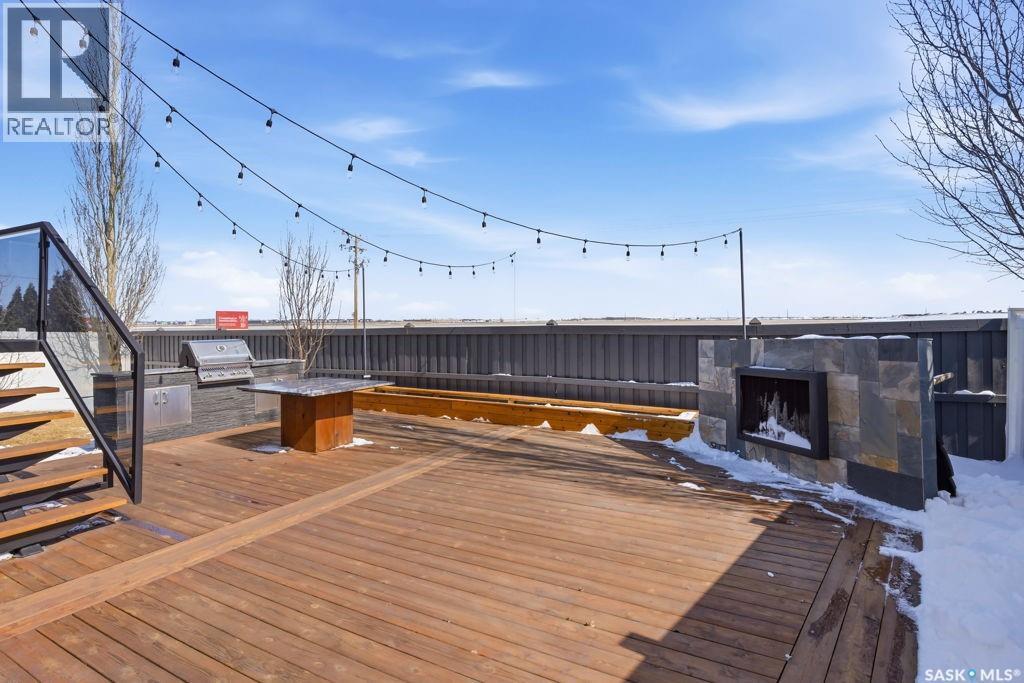 2722 Alfred Crescent, Regina, SK - Outdoor