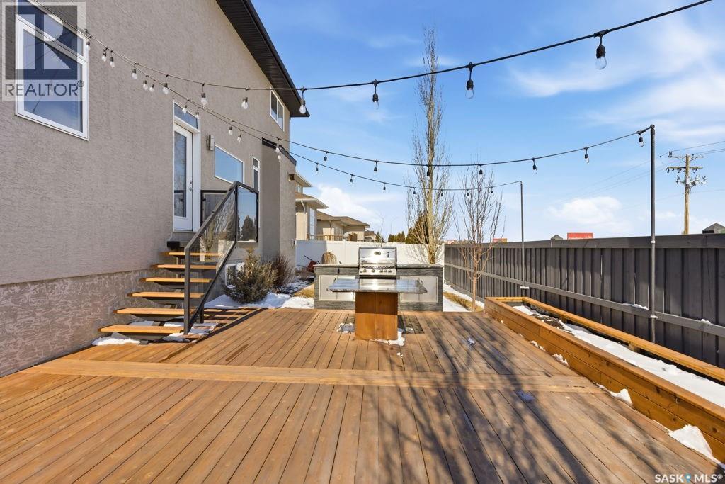 2722 Alfred Crescent, Regina, SK - Outdoor