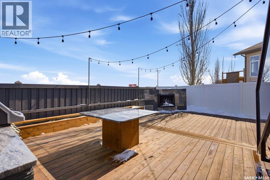 2722 Alfred Crescent, Regina, SK - Outdoor With Deck Patio Veranda With Exterior