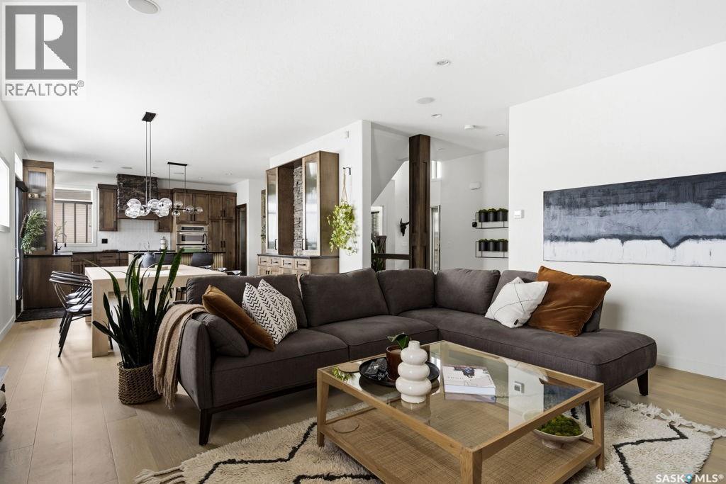 2722 Alfred Crescent, Regina, SK - Indoor Photo Showing Living Room