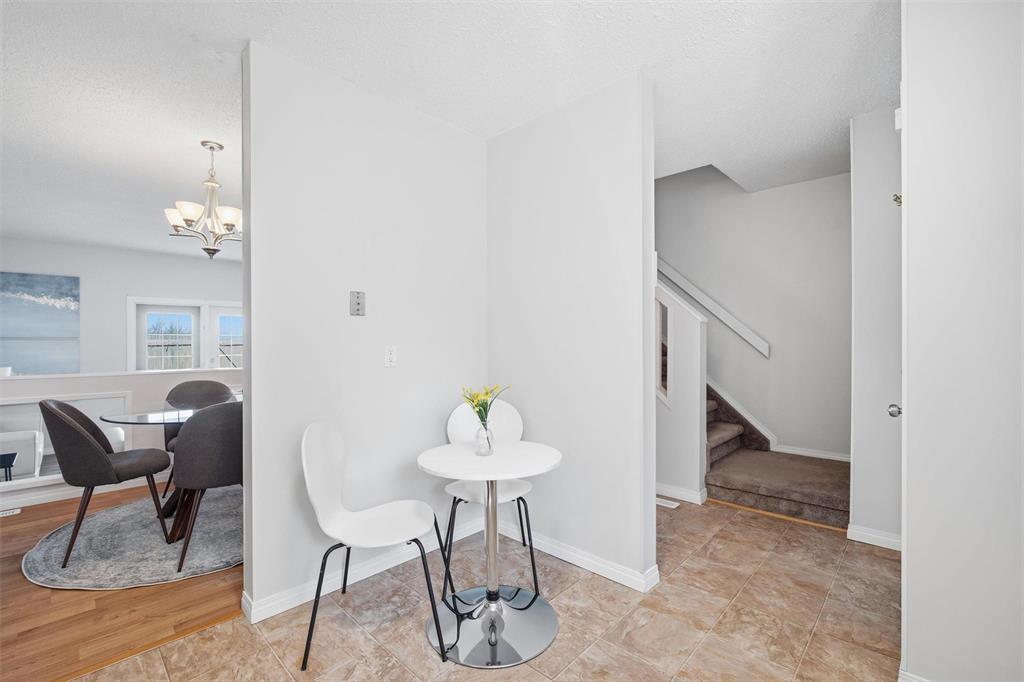 B 67 Apple Lane, Winnipeg, MB - Indoor Photo Showing Other Room