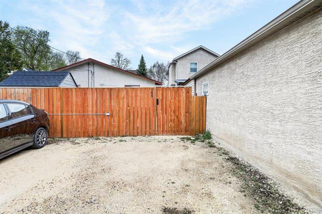 168 Bertrand St, Winnipeg, MB