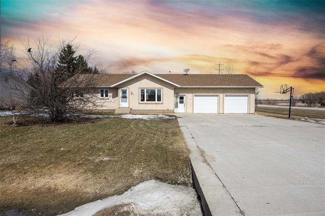 2 Deerfield Trl, Steinbach, MB