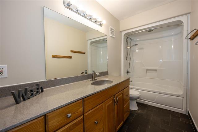 2 Deerfield Trl, Steinbach, MB