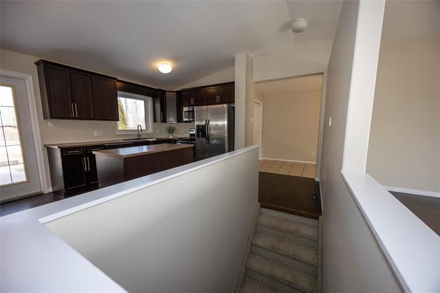 2 Deerfield Trl, Steinbach, MB