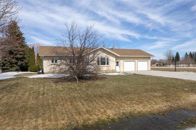 2 Deerfield Trl, Steinbach, MB