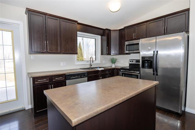 2 Deerfield Trl, Steinbach, MB