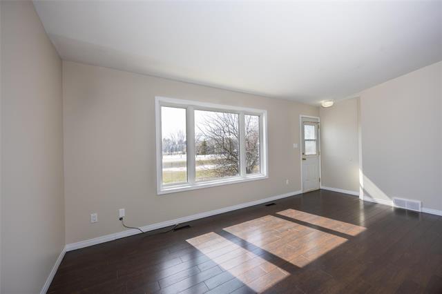 2 Deerfield Trl, Steinbach, MB