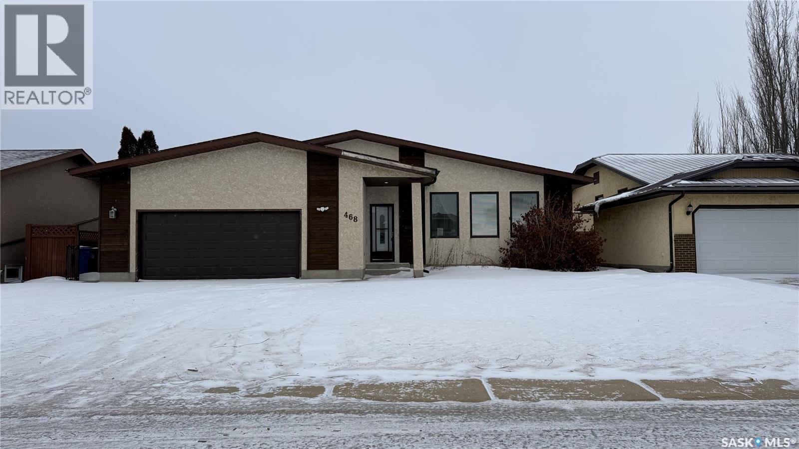 468 Petterson Drive, Estevan, SK - Outdoor