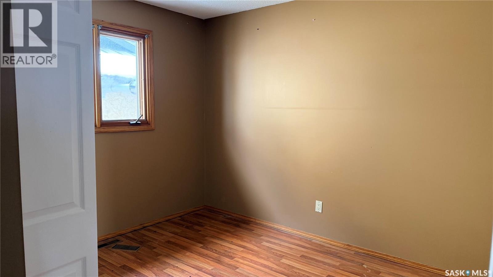 468 Petterson Drive, Estevan, SK - Indoor Photo Showing Other Room
