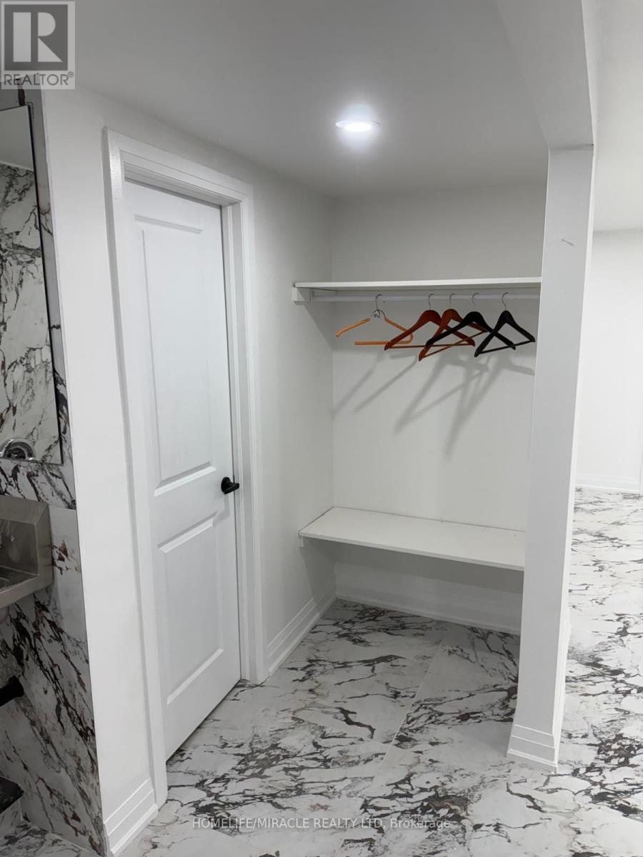 69 Southworth Street N, Welland, ON - Indoor Photo Showing Other Room