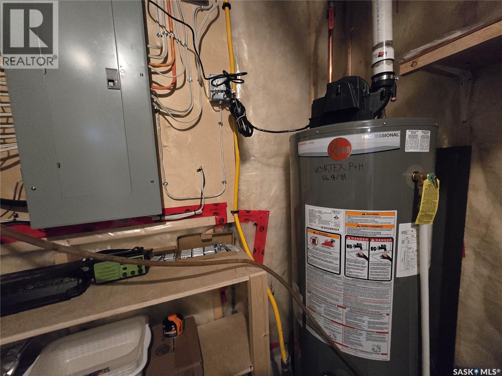 752 Mctaggart Drive, Weyburn, SK - Indoor Photo Showing Basement