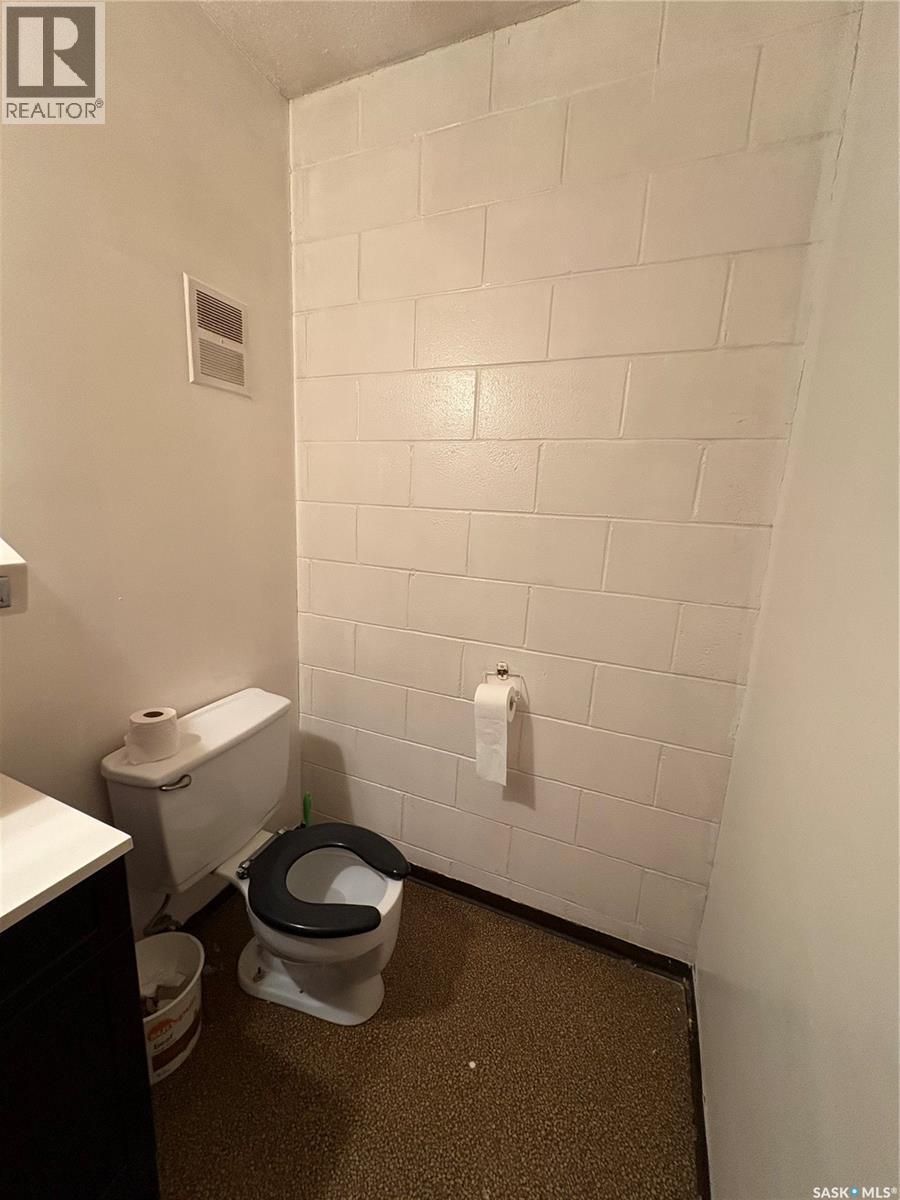 310 Main Street N, Ituna, SK