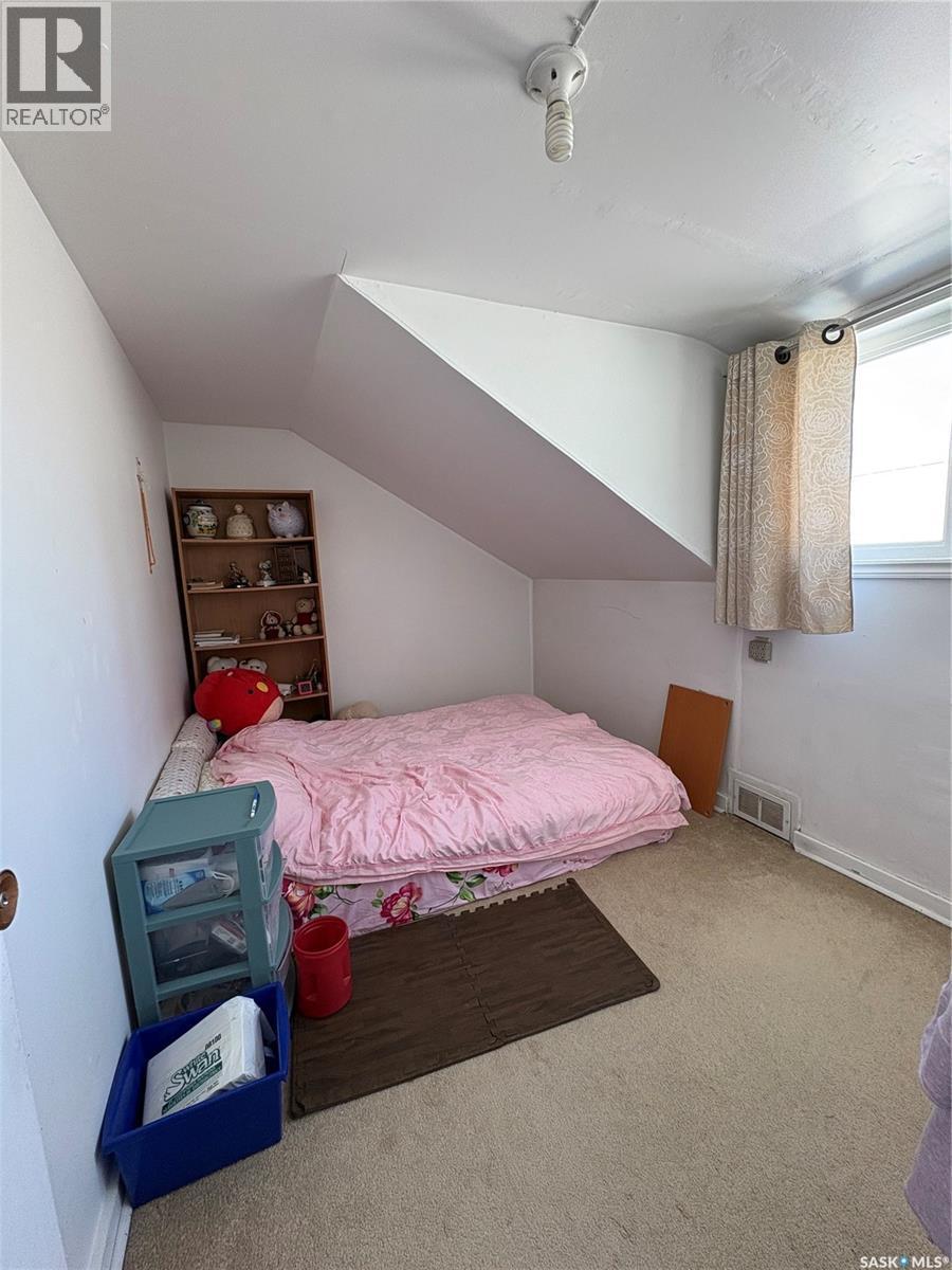 310 Main Street N, Ituna, SK