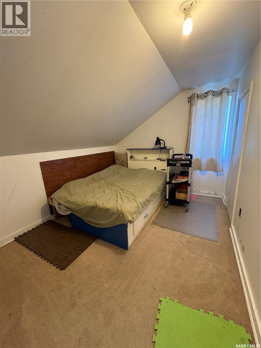 310 Main Street N, Ituna, SK