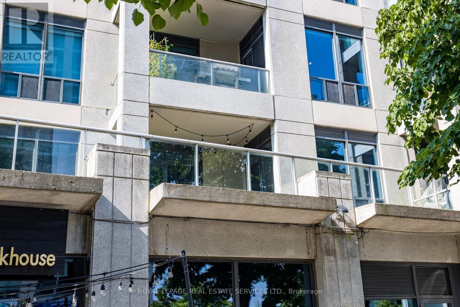 109 - 2083 Lake Shore Boulevard W, Toronto, ON - Outdoor