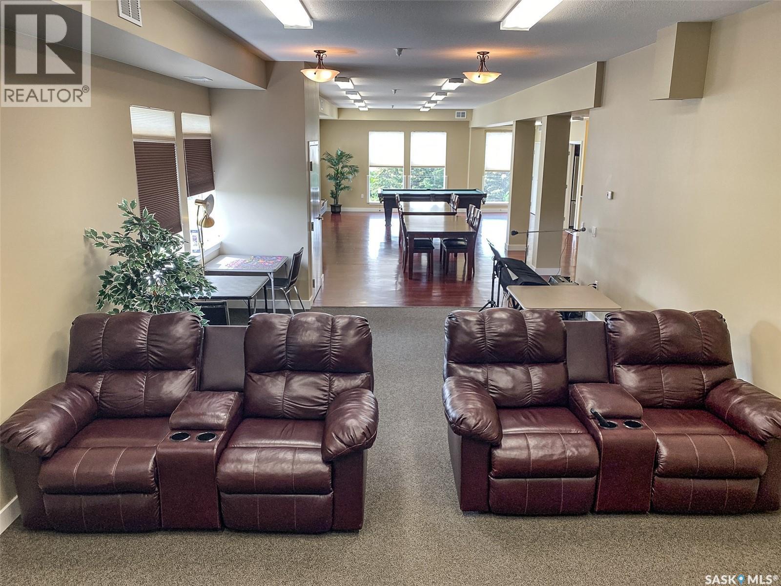 408 912 Otterloo Street, Indian Head, SK - Indoor Photo Showing Living Room